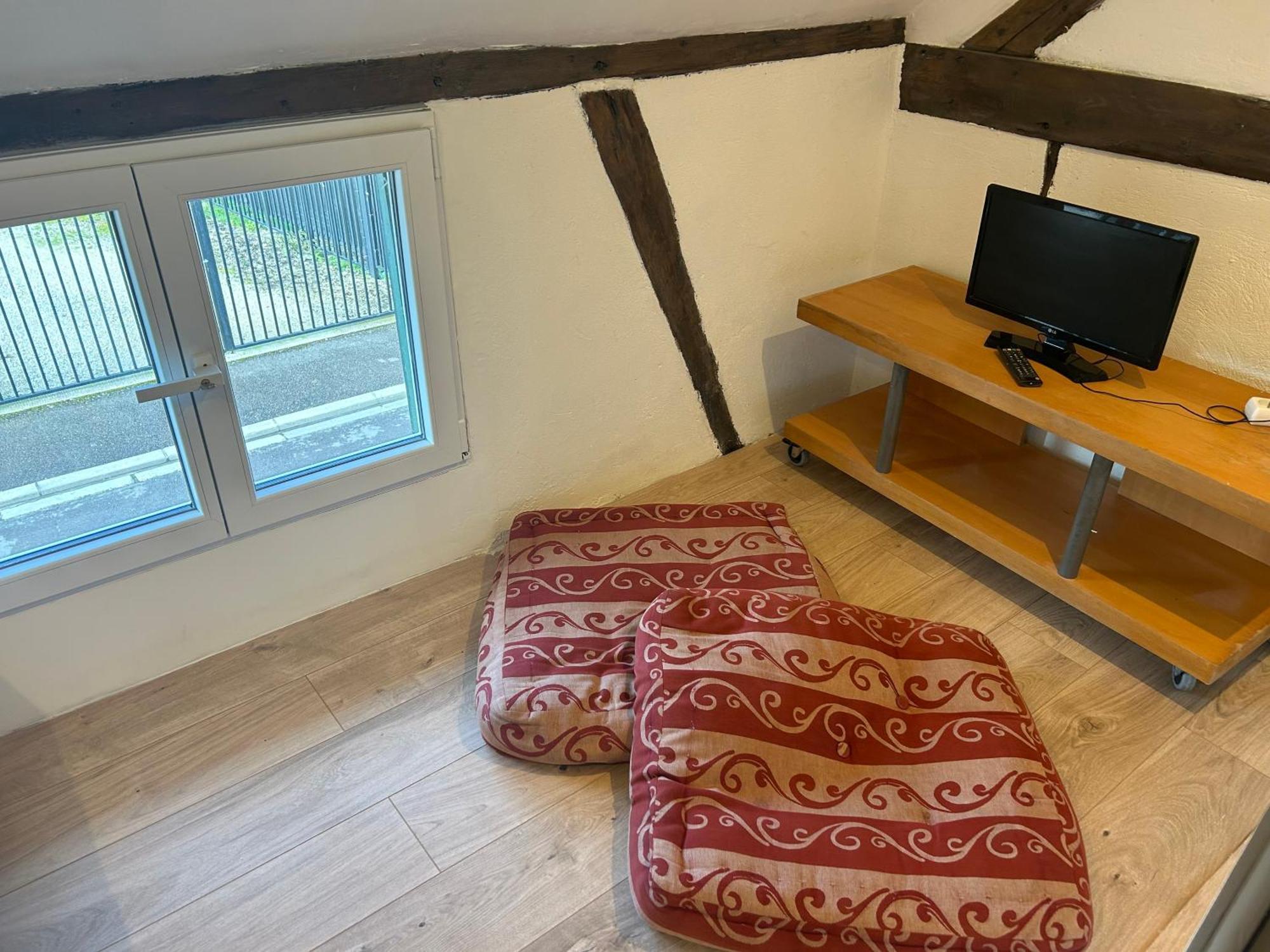 Апартаменти Au Bouquet Troyen - Wifi - Calme Et Tranquillite Труа Екстер'єр фото